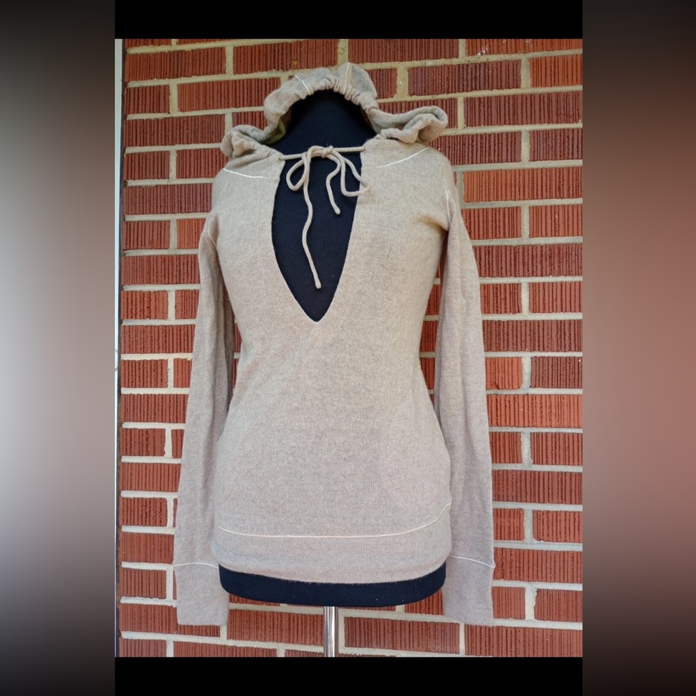 Theory Beige cashmere Wool Blend hooded v-neck sweater